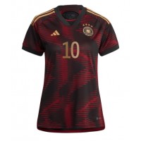 Echipament fotbal Germania Serge Gnabry #10 Tricou Deplasare Mondial 2022 pentru femei maneca scurta